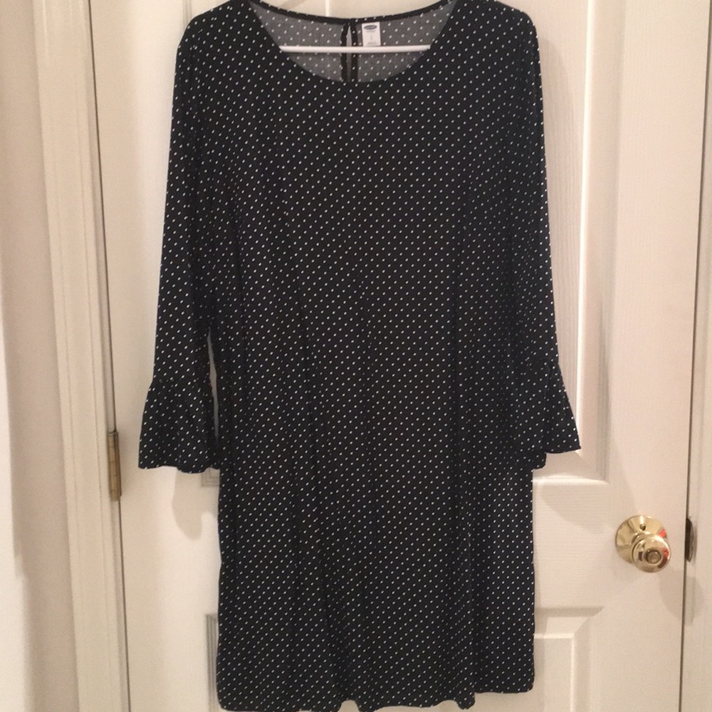 Old Navy black & white polka dot dress